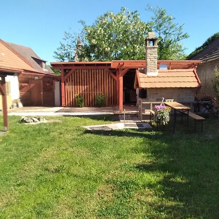 Hajni Vendeghaz וילה Kisapati