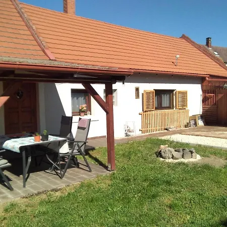 Villa Hajni Vendeghaz Kisapati