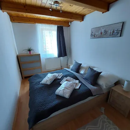 וילה Hajni Vendeghaz