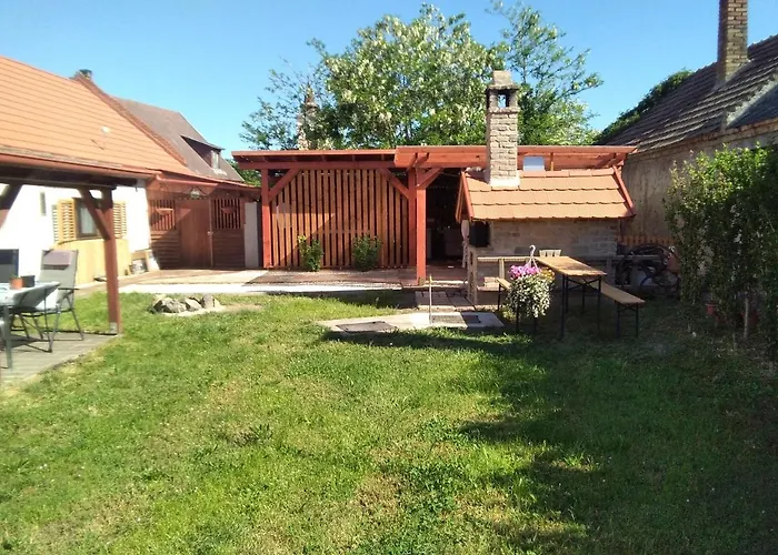 Hajni Villa Kisapati